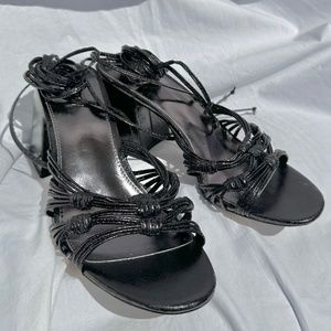 Black Thin Strappy Low Block Heel Sandal w Twisted Knot Detail